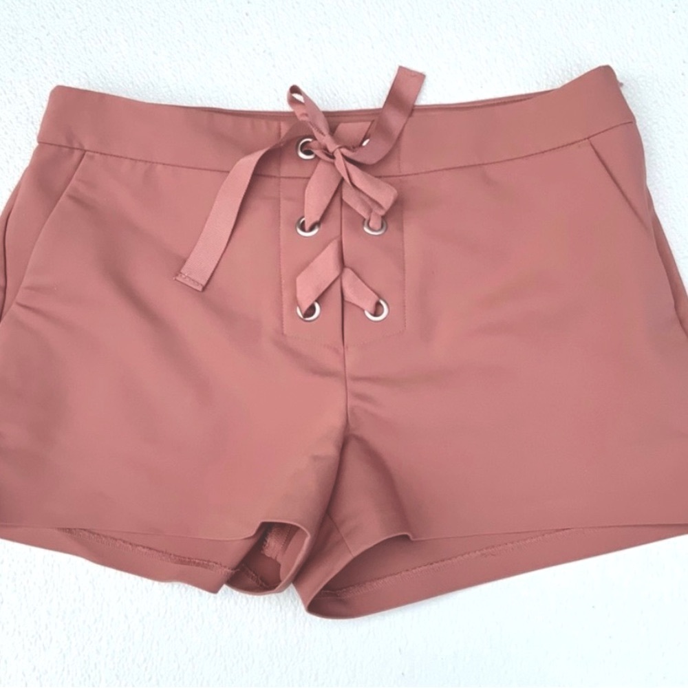 Express Shorts size 4 Blush Pink Stretch Lace-up